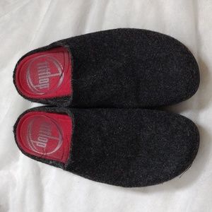 Fitflip sz 10 smoke grey closed toe slip on shoes